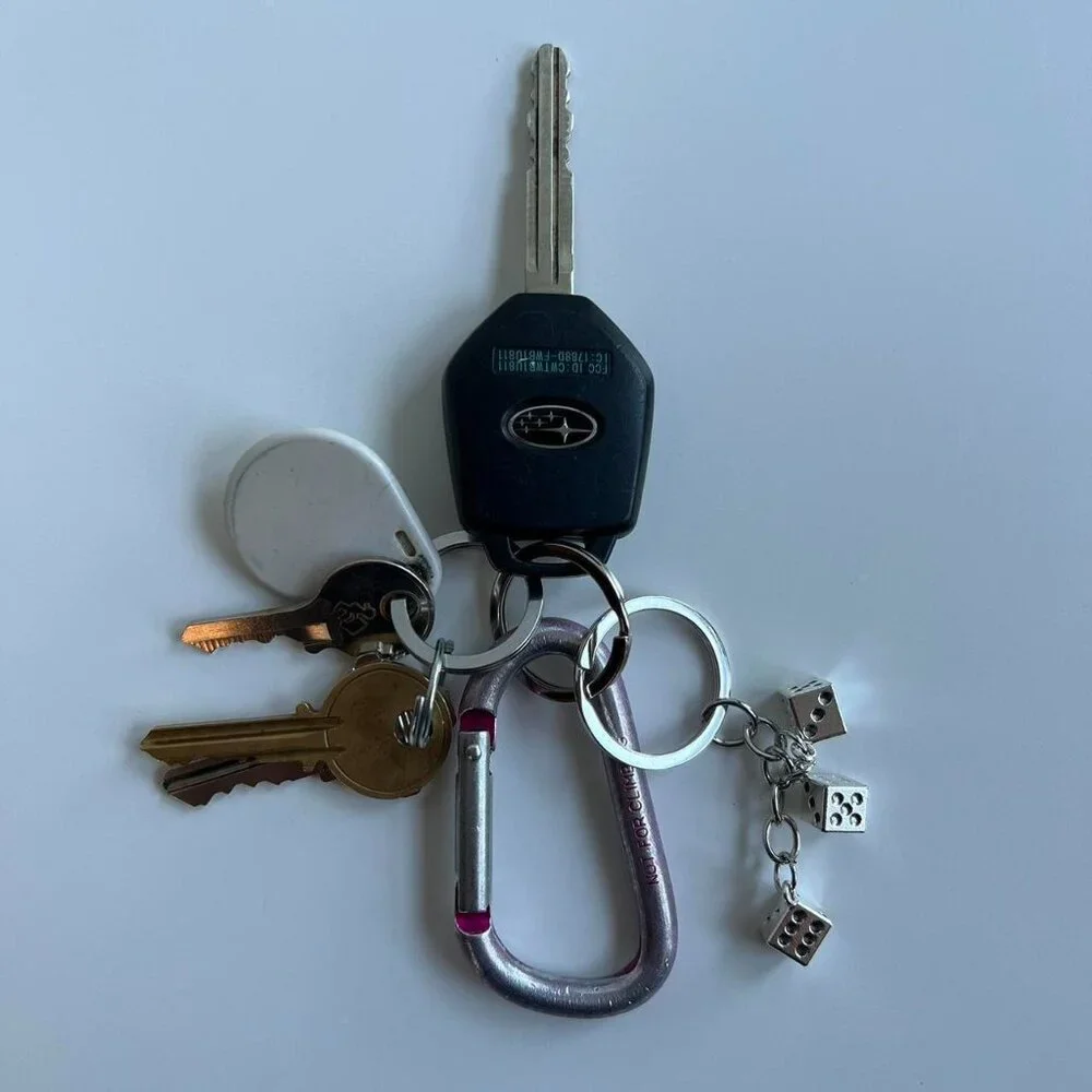 y2k 2000s dice stack silver chrome keyring keychain